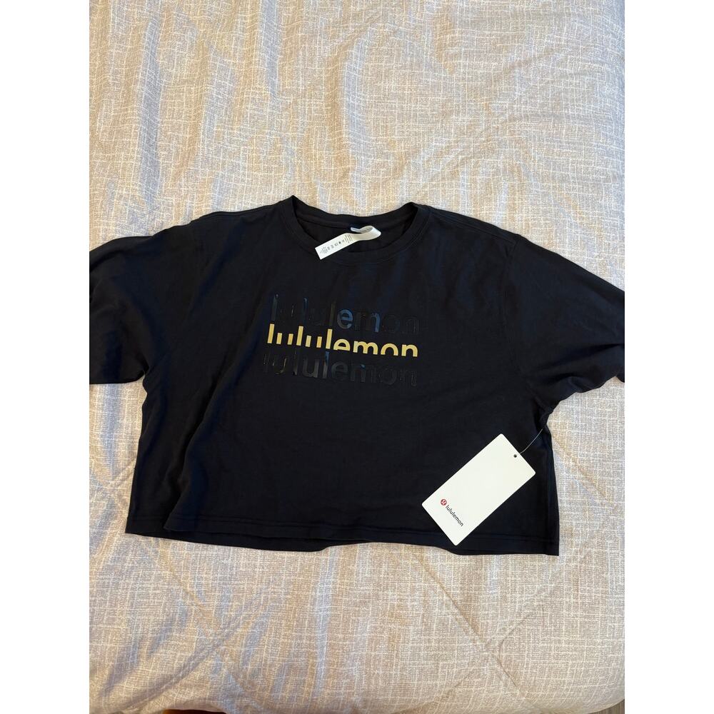 NWT Lululemon Cortes Crop T-Shirt *Logo Black